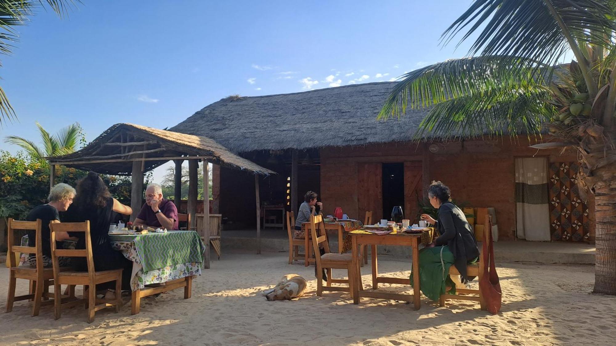 Nguel Du Saloum - Chez Abdou Et Mar Hotel Mar Lodj Bagian luar foto