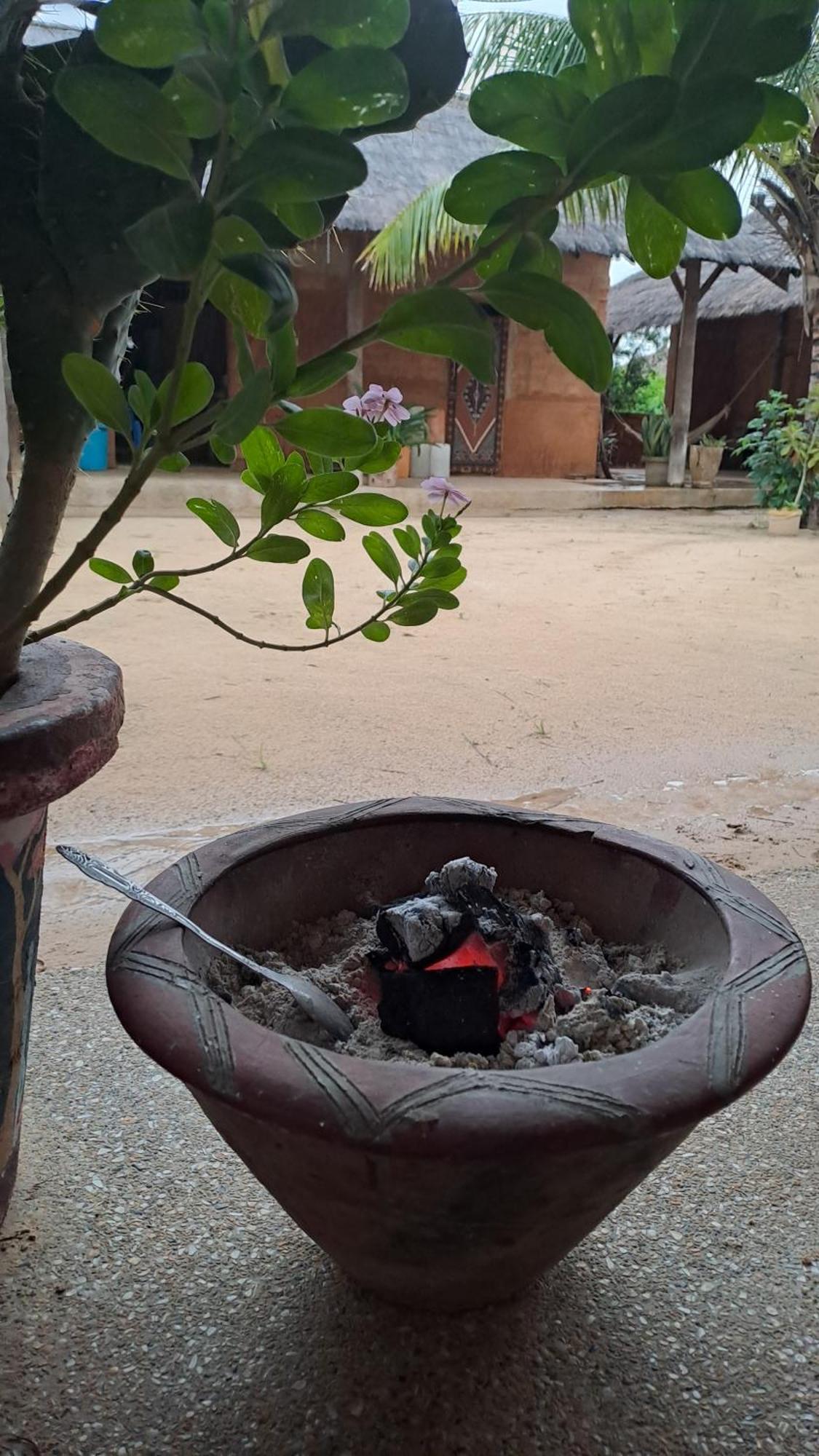 Nguel Du Saloum - Chez Abdou Et Mar Hotel Mar Lodj Bagian luar foto