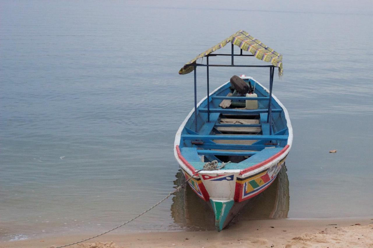 Nguel Du Saloum - Chez Abdou Et Mar Hotel Mar Lodj Bagian luar foto